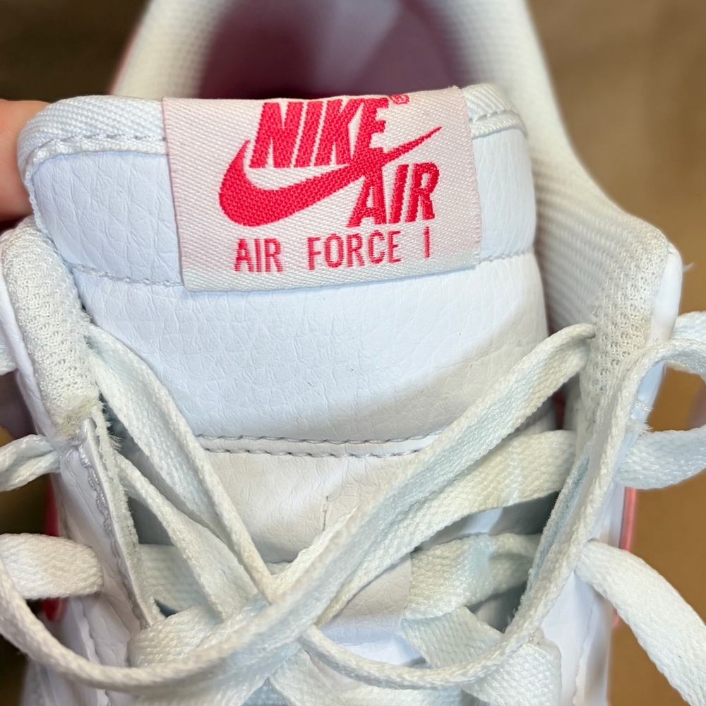 💖Women’s Nike Air Force 1 '07 - White / Aster Pink ✨ - Picture 9 of 10